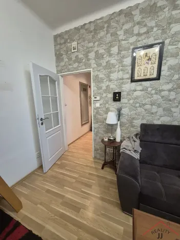 Prodej bytu 2+kk, Praha - Libeň, Zenklova, 31 m2