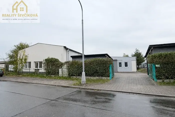 Pronájem komerční nemovitosti, Hradec Králové, Zemědělská, 695 m2