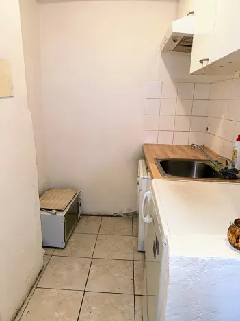 Prodej bytu 2+kk, Praha - Bubeneč, Lotyšská, 39 m2