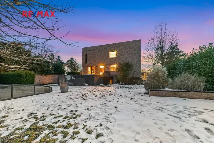 Prodej vily, Praha - Klánovice, Zádražanská, 330 m2