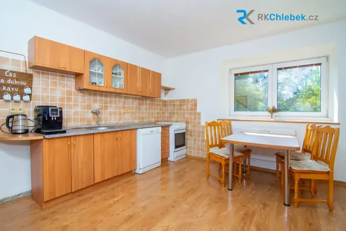 Prodej rodinného domu, Lomnice, 180 m2