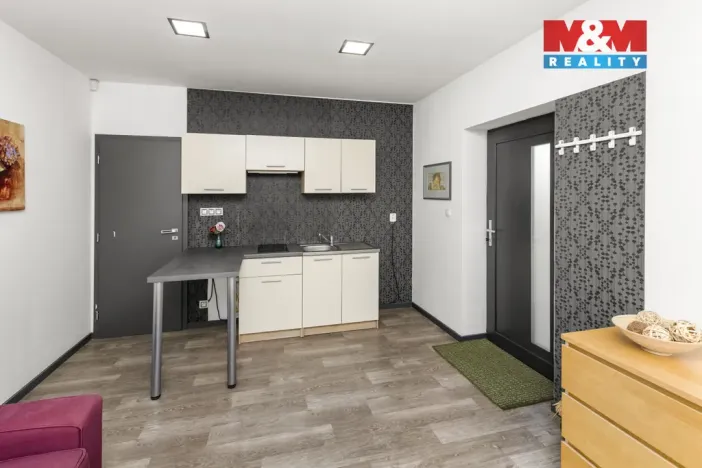 Prodej rodinného domu, Chrudim - Chrudim III, Obce Ležáků, 220 m2