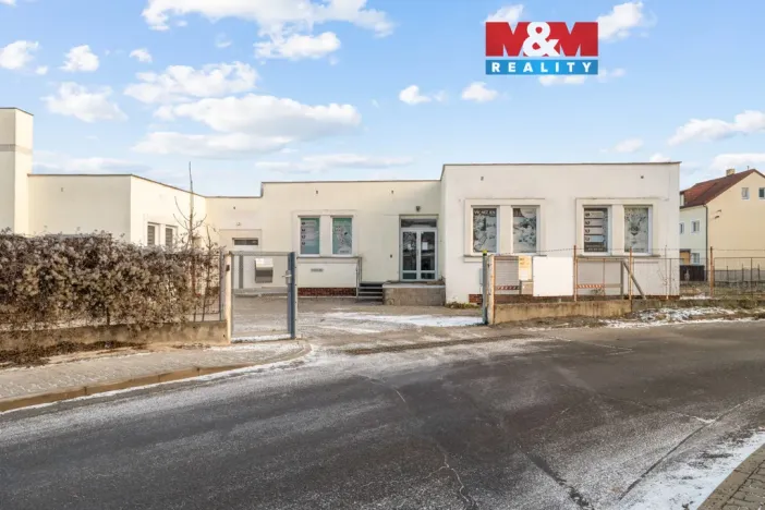 Pronájem obchodního prostoru, Kladno, Čechova, 174 m2