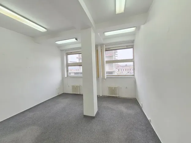 Pronájem kanceláře, Praha - Radotín, náměstí Osvoboditelů, 35 m2