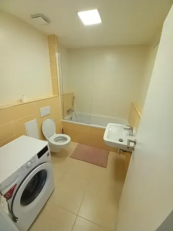 Pronájem bytu 1+kk, Praha - Hloubětín, Za černým mostem, 36 m2