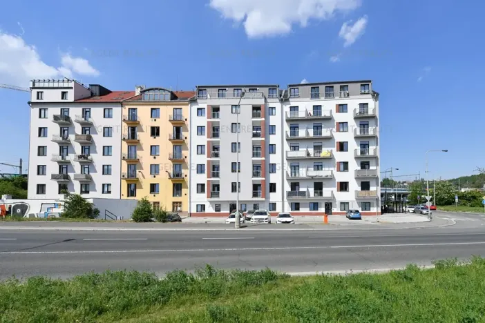 Pronájem bytu 2+kk, Praha - Holešovice, V závětří, 44 m2