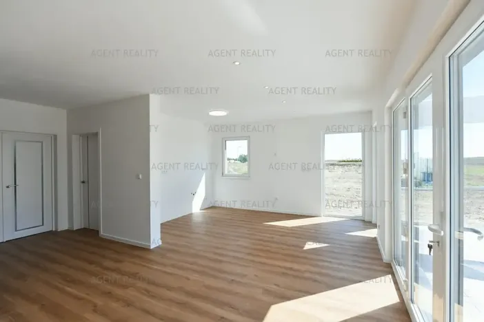 Prodej rodinného domu, Slaný, 312 m2