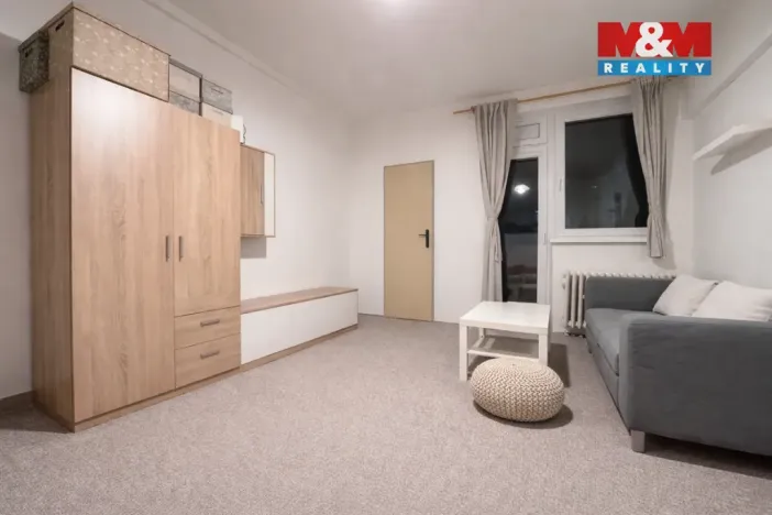 Pronájem bytu 1+1, Hradec Králové - Pražské Předměstí, Gočárova třída, 37 m2