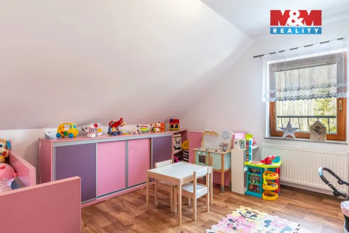 Prodej rodinného domu, Chroboly, 135 m2