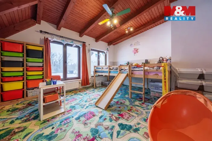 Prodej rodinného domu, Hradešín, 350 m2