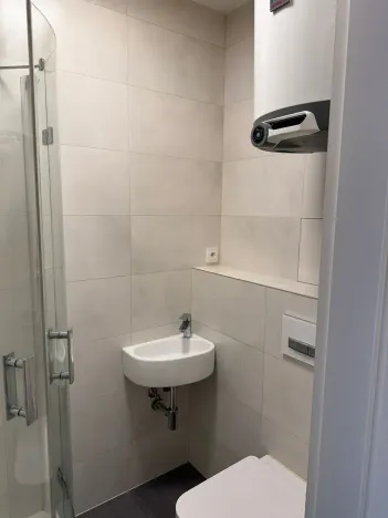Pronájem bytu 1+kk, Praha - Vršovice, Holandská, 20 m2