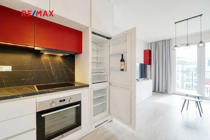 Pronájem bytu 1+kk, Plzeň, Františka Kováříka, 32 m2