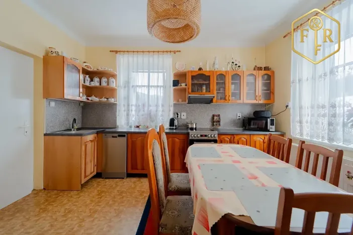 Prodej rodinného domu, Petrovice, 246 m2