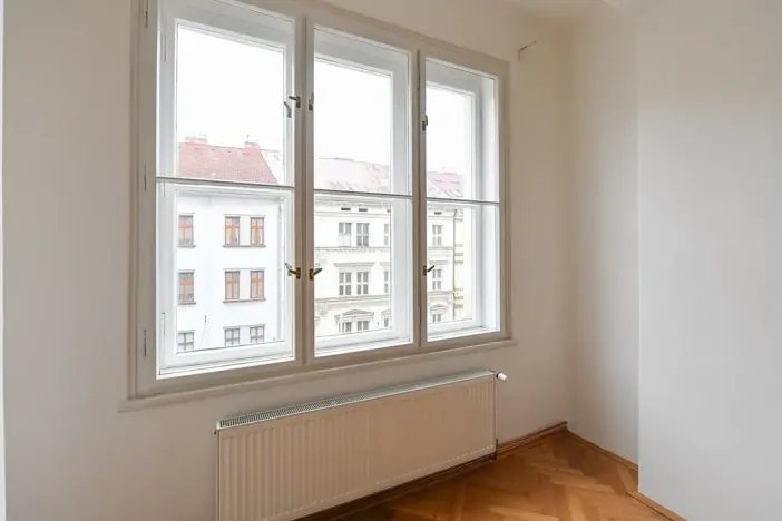 Pronájem bytu 3+1, Praha - Smíchov, Štefánikova, 120 m2