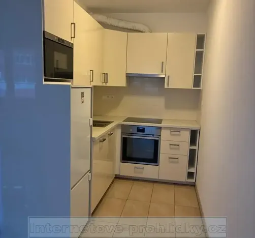 Pronájem bytu 2+kk, Praha - Kyje, Sicherova, 51 m2