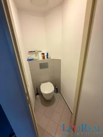 Pronájem bytu 2+kk, Praha - Libeň, Pod Čertovou skalou, 39 m2