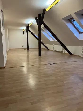 Pronájem kanceláře, Plzeň, Houškova, 136 m2