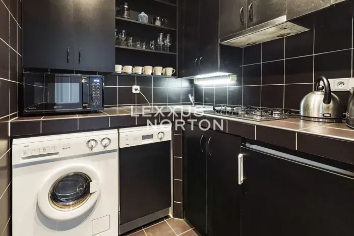 Pronájem bytu 3+1, Praha - Nové Město, Odborů, 87 m2