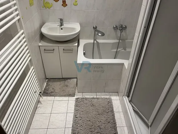 Prodej bytu 3+kk, Trhové Sviny, Sídliště, 69 m2