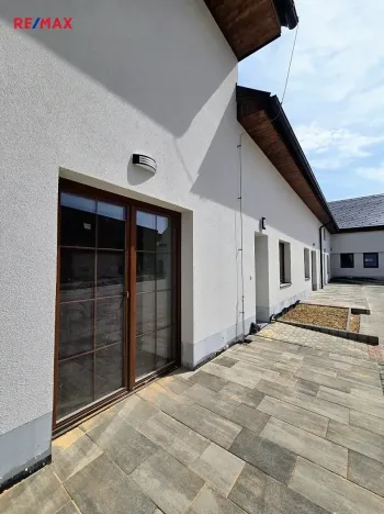 Pronájem bytu 2+kk, Třeština, 56 m2