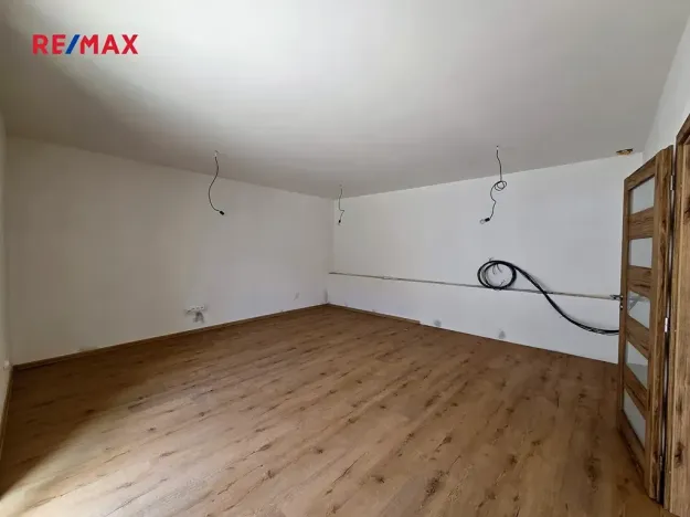 Pronájem bytu 2+kk, Třeština, 56 m2
