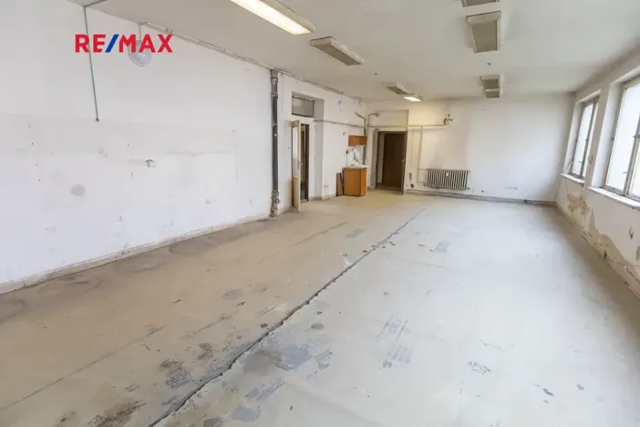 Prodej obchodního prostoru, Město Albrechtice, Míru, 1427 m2