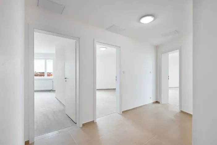 Pronájem kanceláře, Plzeň, Železniční, 96 m2