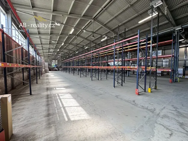 Pronájem skladu, Novosedlice, 2225 m2