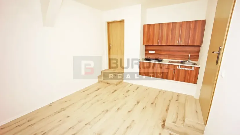Pronájem bytu 2+kk, Neratovice, 41 m2