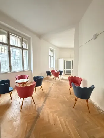 Pronájem obchodního prostoru, Praha - Nové Město, Na Zderaze, 300 m2