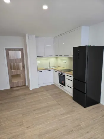 Prodej bytu 2+kk, Praha - Modřany, Pirinská, 41 m2