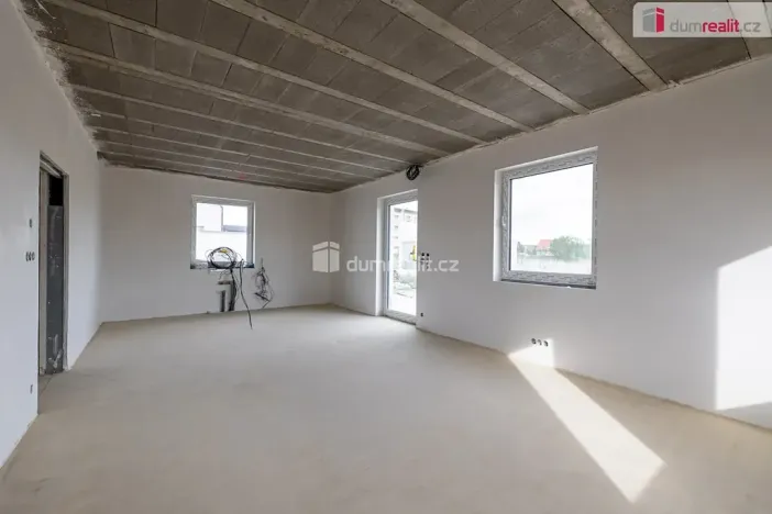 Prodej rodinného domu, Lužná, Jižní, 165 m2