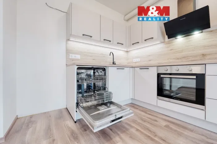 Pronájem bytu 2+kk, Plzeň - Litice, 48 m2