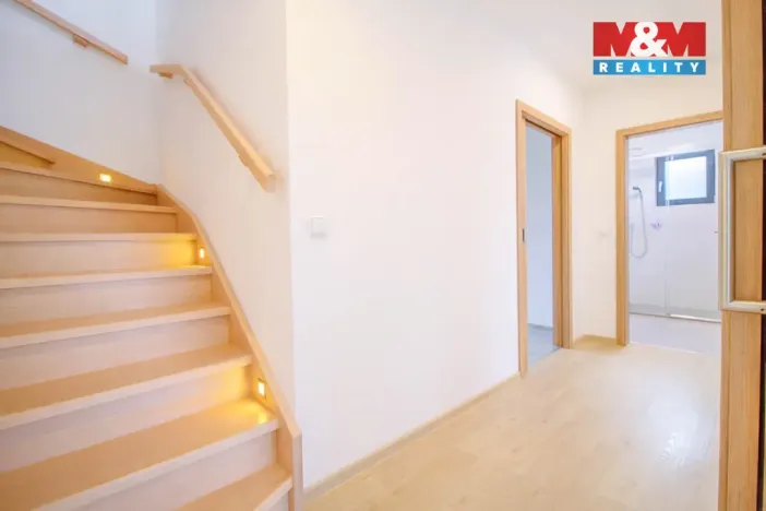 Prodej rodinného domu, Davle, Luční, 140 m2