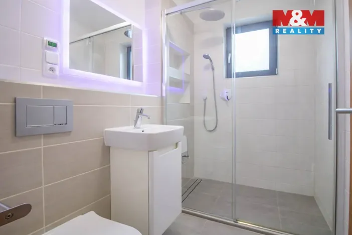 Prodej rodinného domu, Davle, Luční, 140 m2