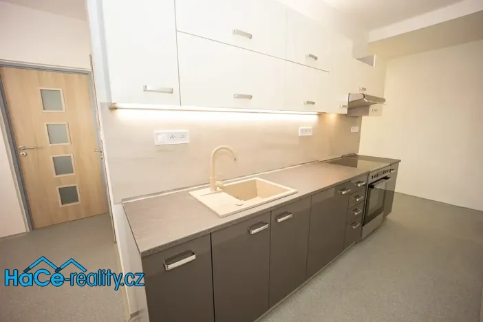 Pronájem bytu 3+1, Rychnov nad Kněžnou, Na Trávníku, 78 m2