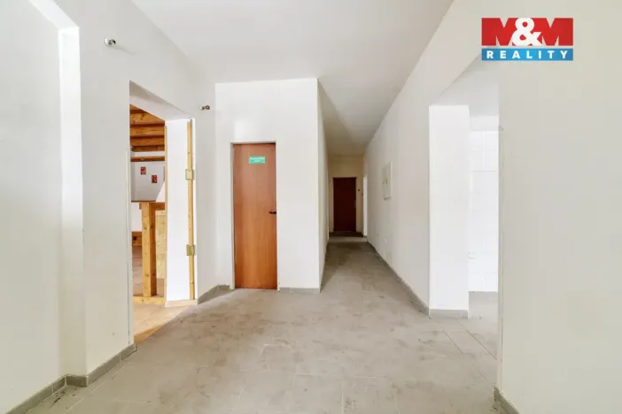 Prodej restaurace, Stráž nad Ohří - Boč, 500 m2