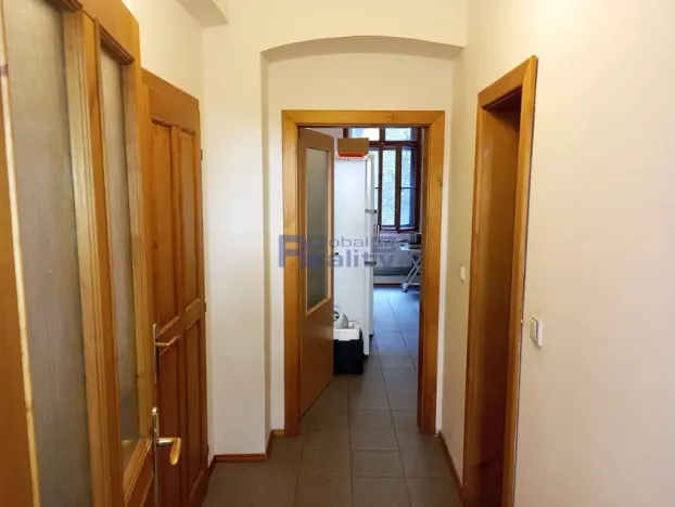 Pronájem obchodního prostoru, Hradec Králové, Tomkova, 60 m2