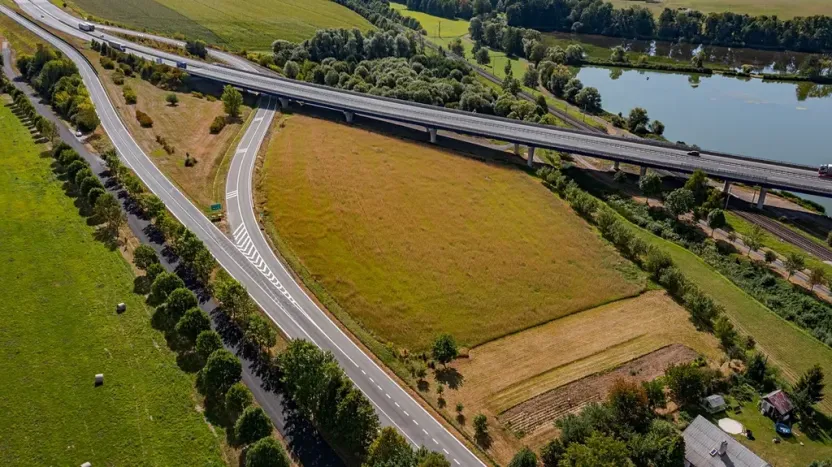 Prodej komerčního pozemku, Bělotín, 9952 m2