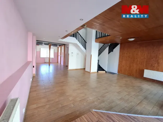 Prodej obchodního prostoru, Karlovy Vary - Rybáře, Sokolovská, 120 m2