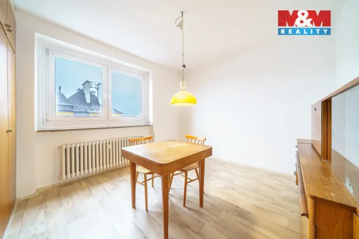 Prodej bytu 4+1, Karlovy Vary - Drahovice, Lidická, 115 m2