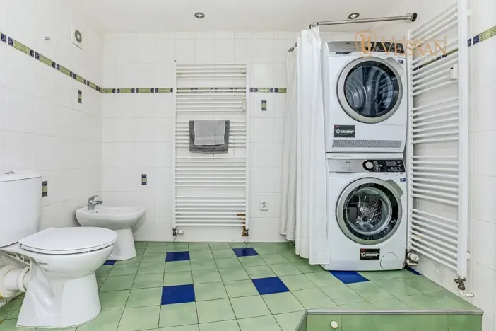 Prodej bytu 5+1, Praha - Podolí, Pravá, 121 m2