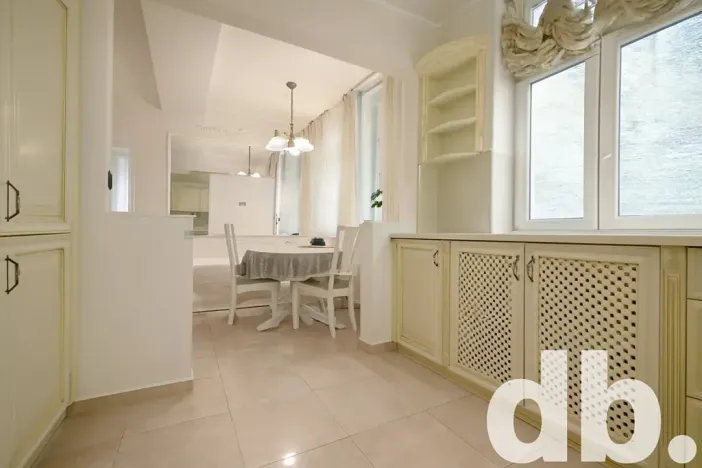 Prodej bytu 2+kk, Karlovy Vary, Vřídelní, 61 m2