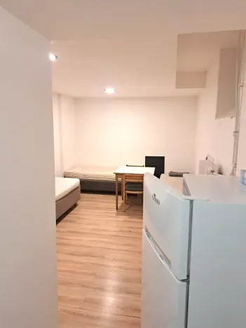 Pronájem bytu 1+kk, Praha - Radotín, Vrážská, 26 m2