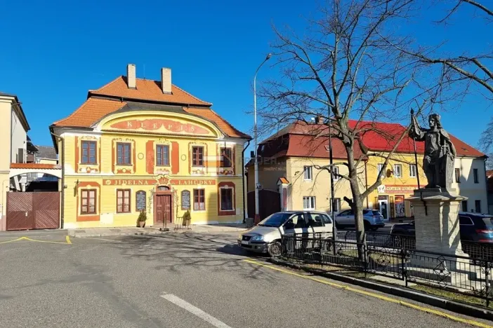 Pronájem bytu 1+1, Uhlířské Janovice, Václavské náměstí, 55 m2