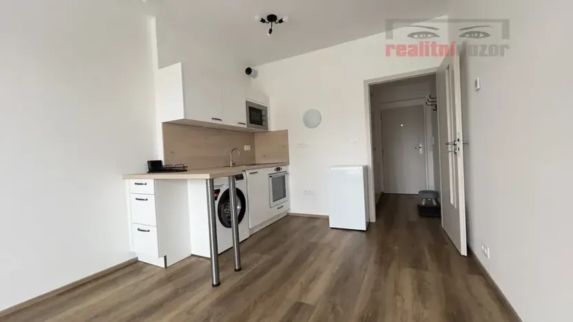 Pronájem bytu 1+kk, Brno, Ondrova, 28 m2