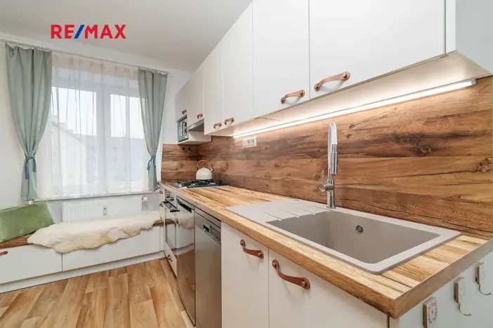 Pronájem bytu 2+1, Plzeň, Suvorovova, 53 m2