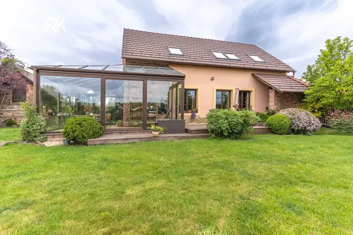 Prodej rodinného domu, Bříství, 375 m2