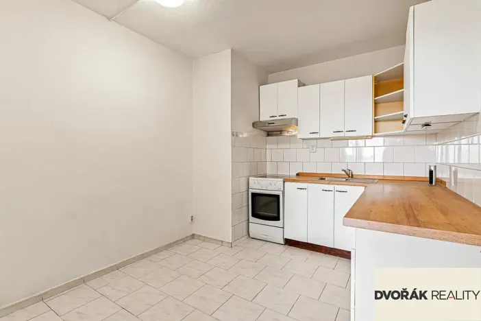 Prodej bytu 3+1, Praha - Petrovice, Rezlerova, 69 m2