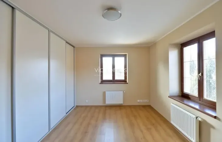 Pronájem vily, Praha - Nebušice, K vinicím, 300 m2